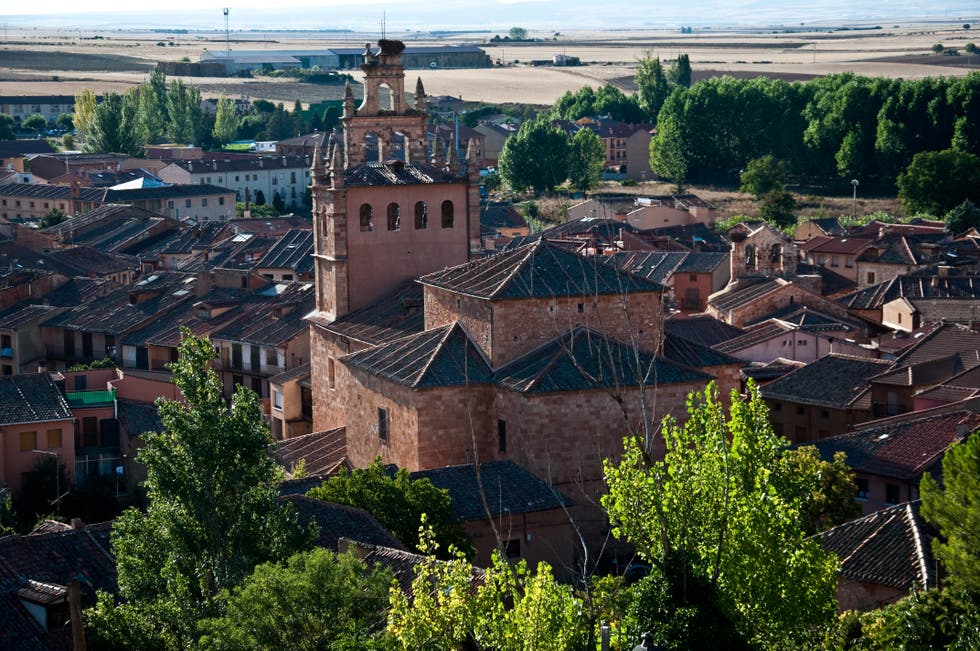 Ayllón desde las alturas, uno de los pueblos con encanto en Castilla y León.