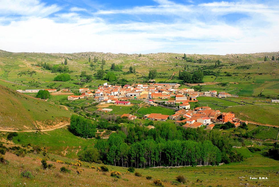 Vista panorámica de Sanchorreja, uno de los pueblos con encanto de Castilla y León.