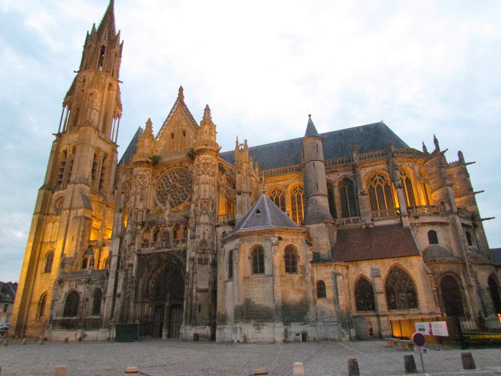 catedral de senlis paris francia