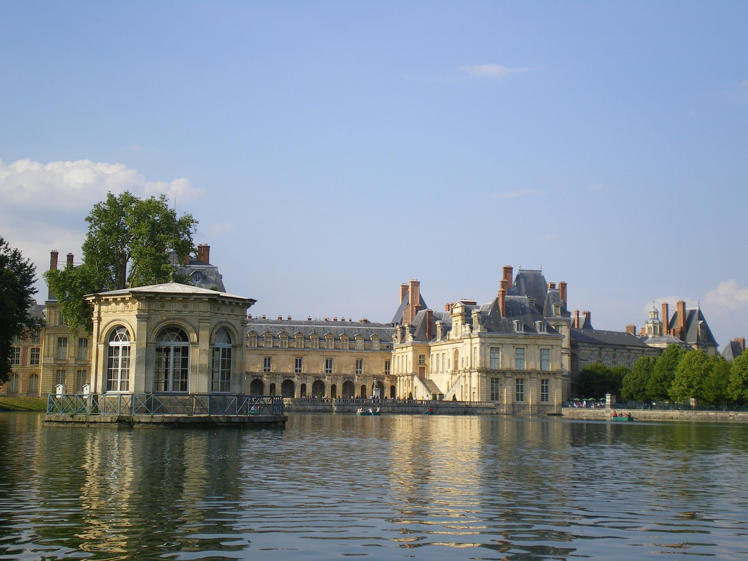 palacio de fontainebleau francia preciosos pueblos cerca de paris